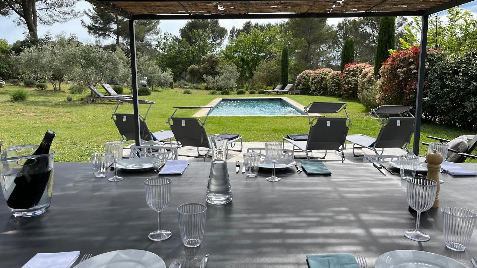 Bed & Breakfast Lou Pantai, Bed And Breakfast, Double Room Aix-en-Provence